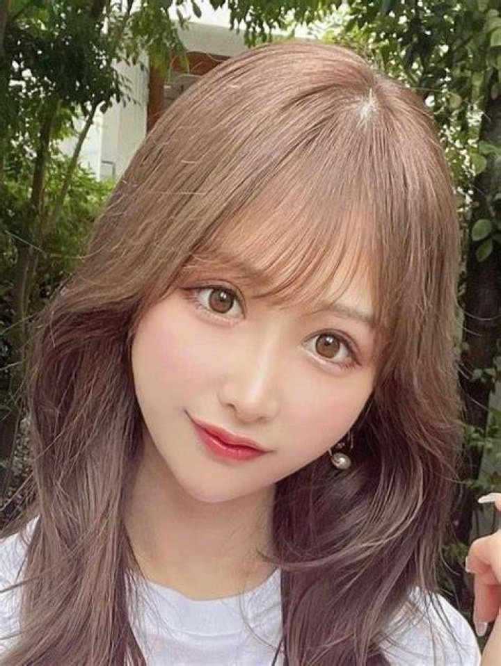浦西ひかるとは？歌手・モデル・実業家として活躍する多才な経歴を徹底解説